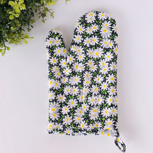 3 Piece Baking Gift Set. Oven Mitt and Potholder, Daisy and Dots On Black Print - Picture 2 of 10